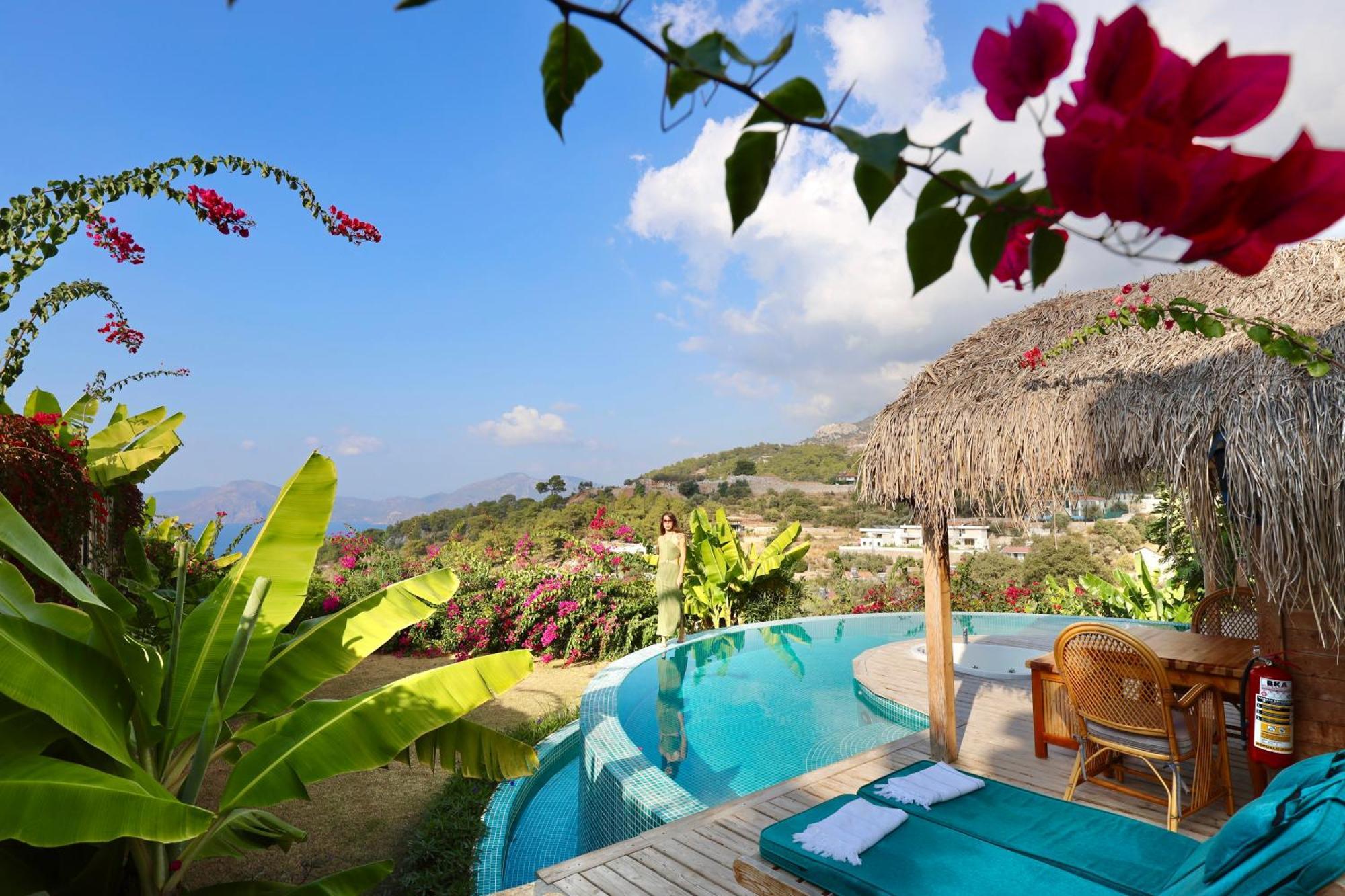 Seaview Faralya Hotel Bagian luar foto