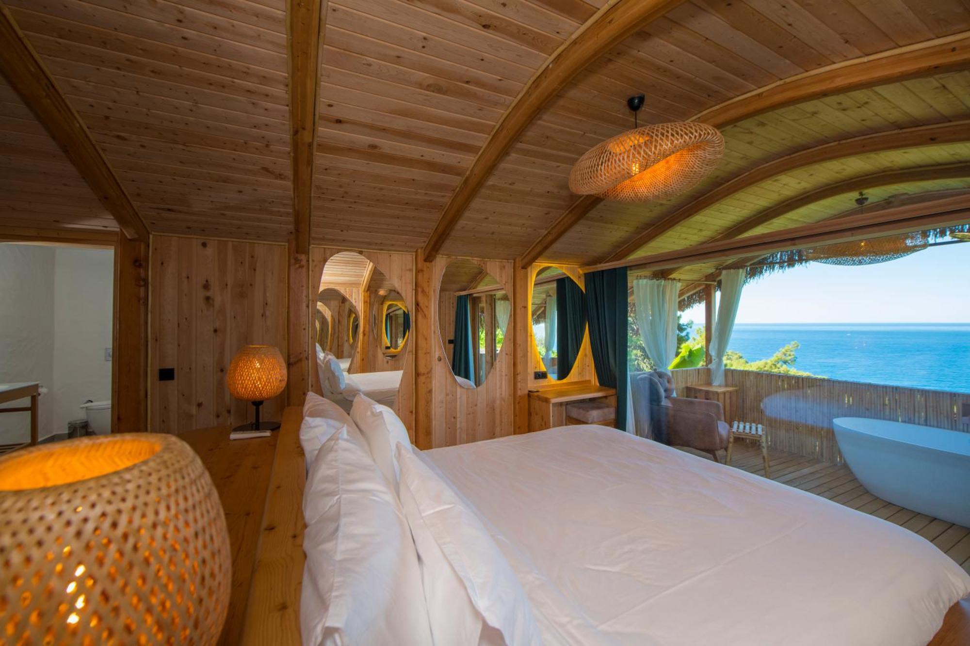 Seaview Faralya Hotel Bagian luar foto